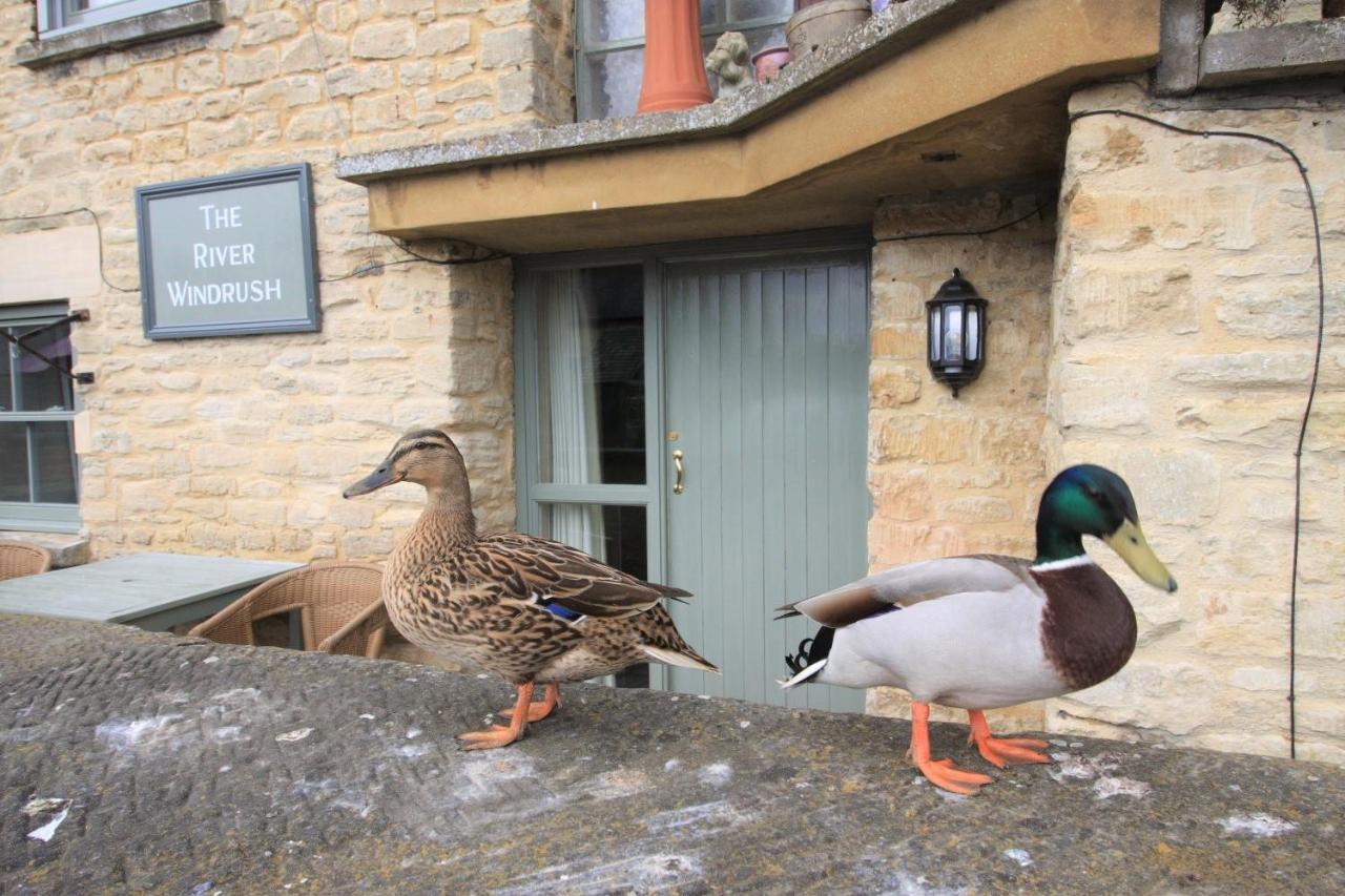 The Riverside Lechlade Exterior photo