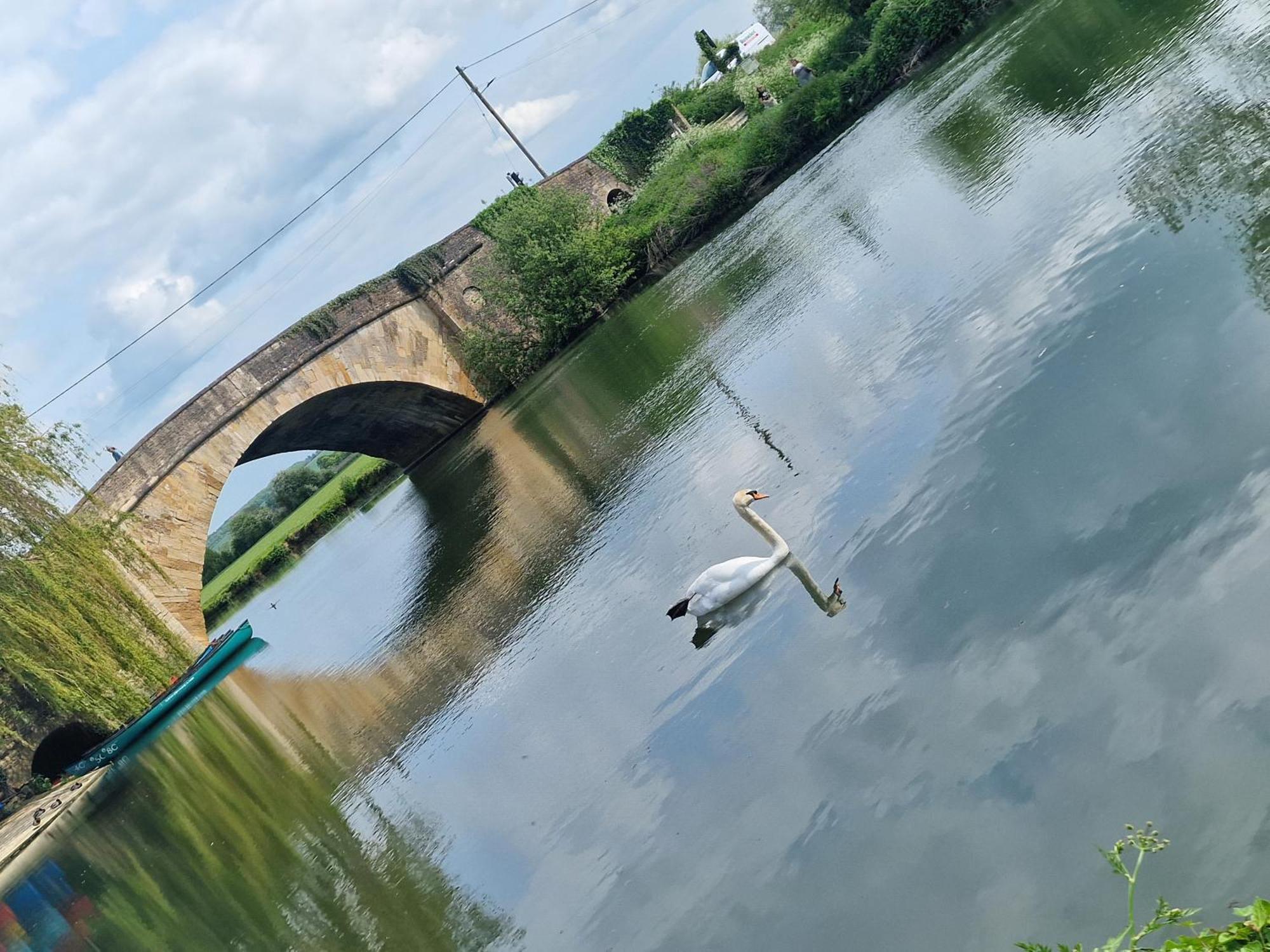The Riverside Lechlade Exterior photo