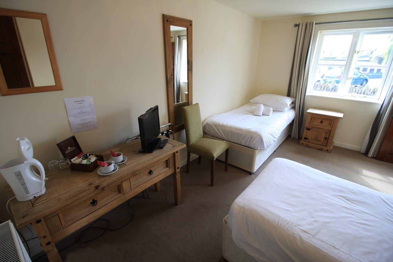 The Riverside Lechlade Room photo